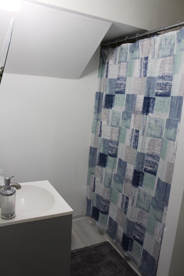 Shared Guest House With Private Rooms Atlanta Esterno foto